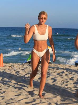 Sofia Richie cameltoe