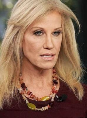 Kellyanne Conway - Sperma auf meinem Gesicht