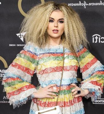 Tallia Storm / Cantora Escocesa