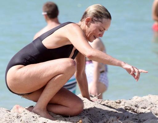 SHARON STONE HAT MICH SEIT JAHREN streicheln lassen