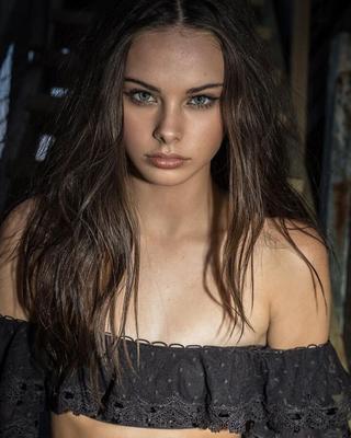 Australisches Teenie-Model, Meika Woollard