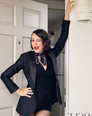 Rashida Jones está jodidamente sexy.