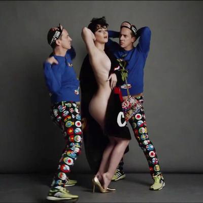 Katy Perry - Courte vidéo sexy du tournage de Moschino