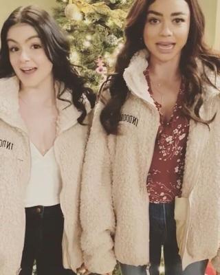 Sarah Hyland linda mulher