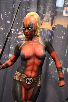 Peinture corporelle Lady Deadpool