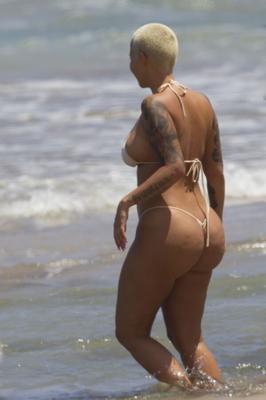 Amber Rose - Cul, Seins, Instagram