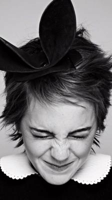 Emma Watson pose pour ELLE UK