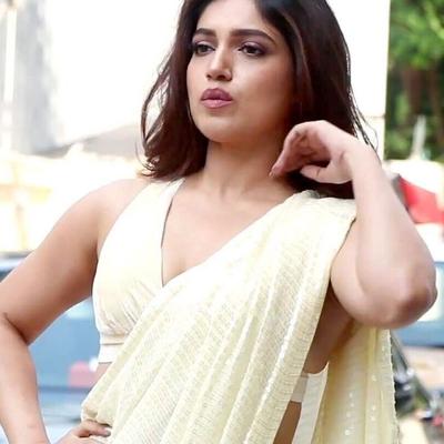 Bhumi Pednekar - Celebridad india de Bollywood con curvas, poses sensuales y sexys