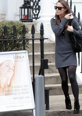 Quel Middleton en collants se fait baiser en premier - Pippa ?