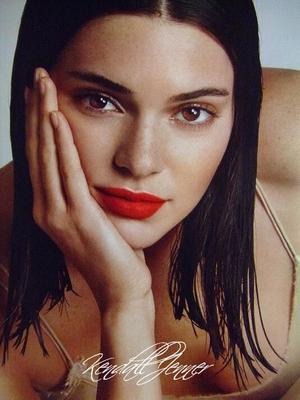 Kendall Jenner recibe muchas cargas dulces