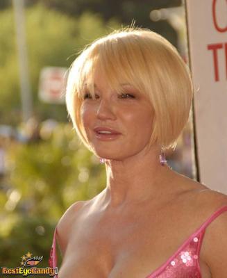 Ellen Barkin, madura ardiente!