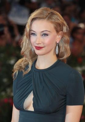 Sarah Gadon