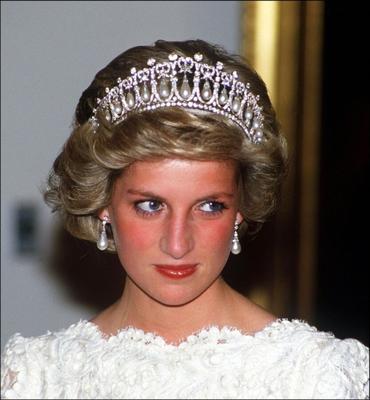 Sperma auf Lady Diana Spencer