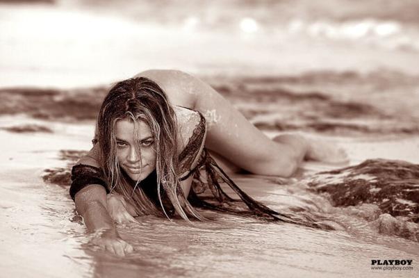 Denise Richards At The Beach