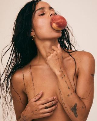 Zoe Kravitz foi fortemente comentada (todos juntos)