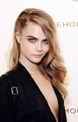 Minhas homenagens às celebridades Cara Delevingne, Carrie Keagan,