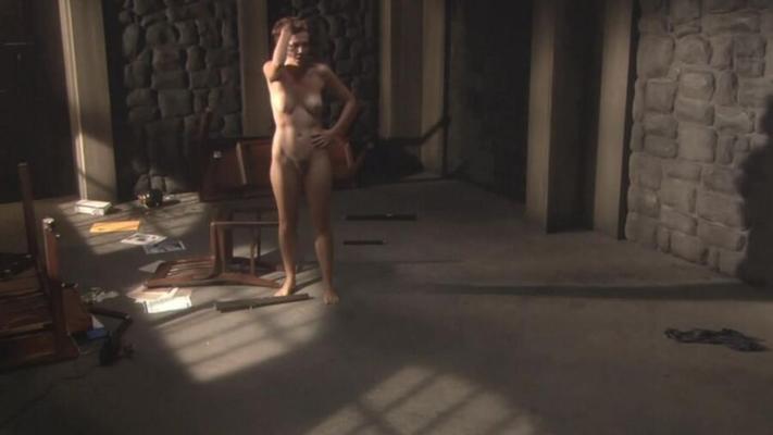 Maggie Gyllenhaal Desnuda En Un Strip Search