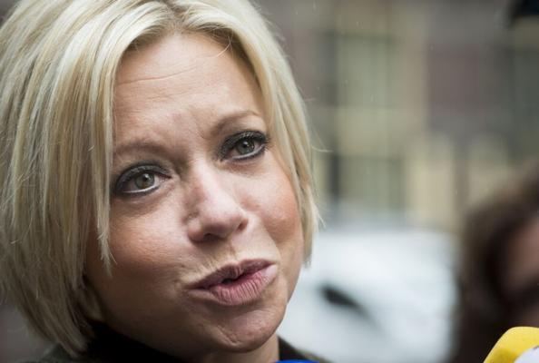 Jeanine Hennis (minister of defence)