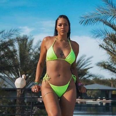 WBNA Desnuda (Liz Cambage)