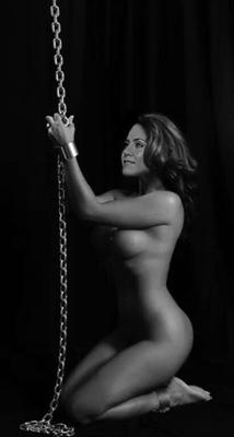 Jennifer Aniston Bondage