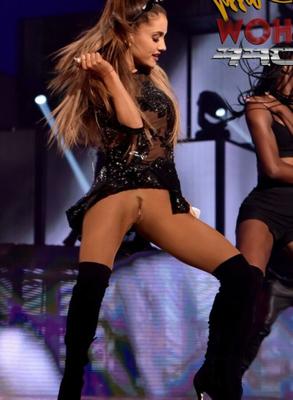 Ariana Grande Fakes (Web)