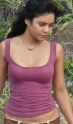 Vanessa Hudgens - Journey : The Mysterious Island #