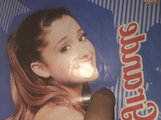 Ariana Grande Sperme dans le visage Porno