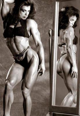 Bodybuilding beauty Sharon