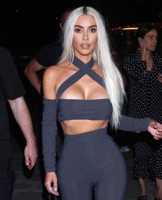 Kim Kardashian - Loira