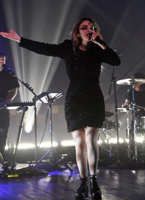 lauren mayberry