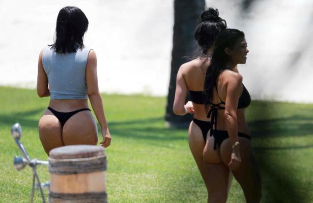 Kim Kardashian Ass