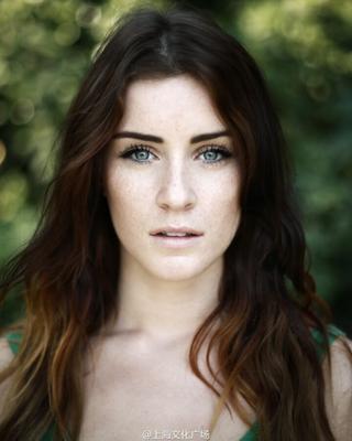 Lucie Jones - Talentless whore - UK singer