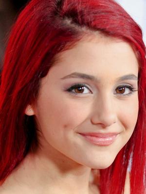 Ariana Grande - Un visage fait pour le sperme