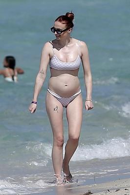 Sophie Turner - what a fat pig she is after she breed an animal