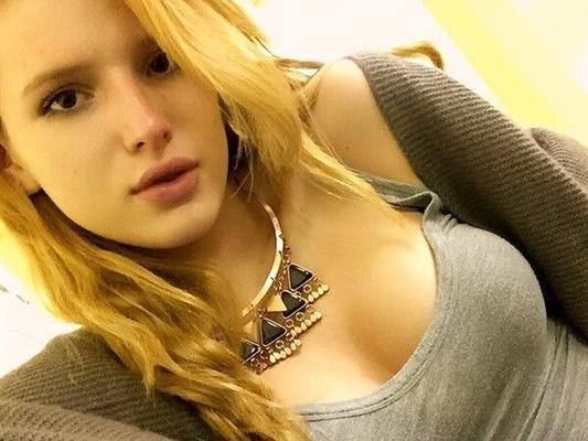 Bella Thorne (see thruu)