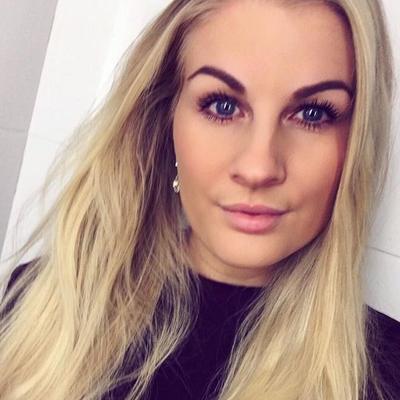 Blonda Svenska Brudar