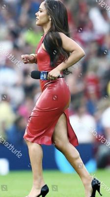 La zorra deportiva británica Alex Scott parece una zorra como el infierno