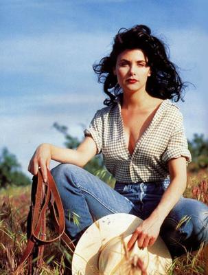 Sherilyn Fenn