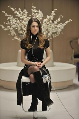 Lyndsy Fonseca en medias de nailon