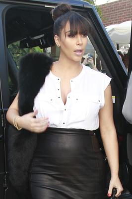 Kim Kardashian @ The Ivy em Los Angeles (março,)