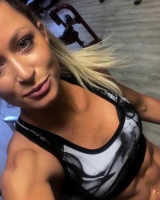 Zufälliges Fitness-Girl von Instagram