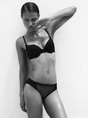 Yara Khmidan - Georges Rech Lingerie