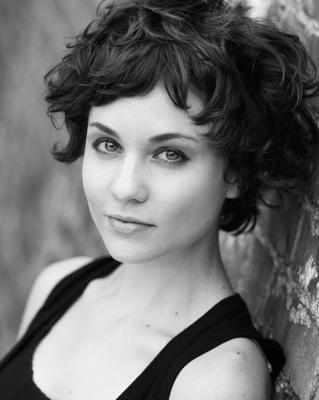 Tuppence middleton vol.