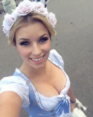 It's Dirndl Time (Promis und Любительское)