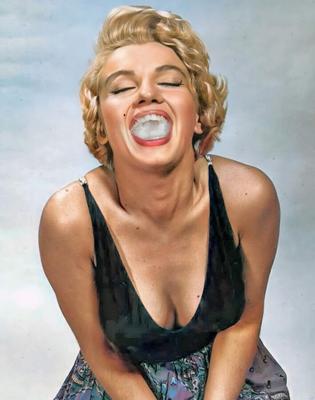 Marilyn Monroe Cum Honor