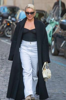 Florence Pugh sexy en Roma //