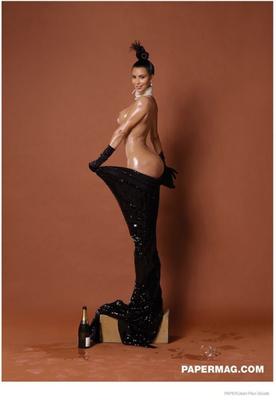 Kim Kardashian nue (Papemag)