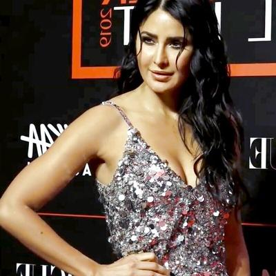 Katrina Kaif - impressionante celebridade indiana de Bollywood no Nykaa Awards