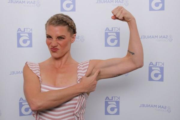 Coño sin valor Katee Sackhoff