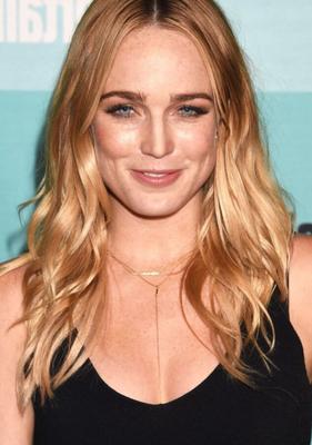 Caity Lotz Bilder zum Fälschen